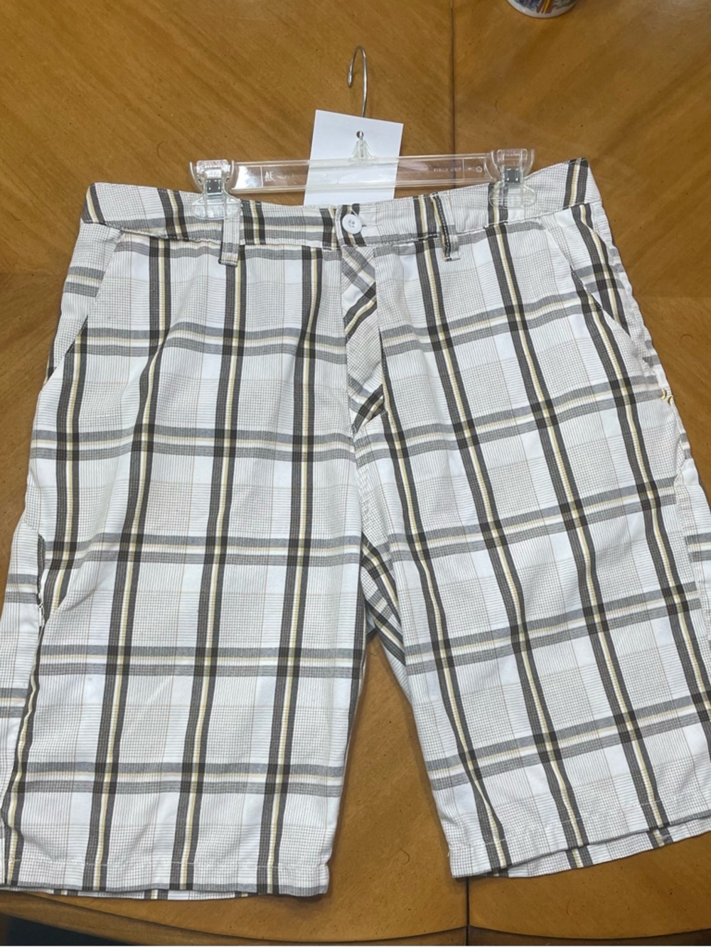 Hurley Men’s Plaid Flat Front Shorts, Size 34